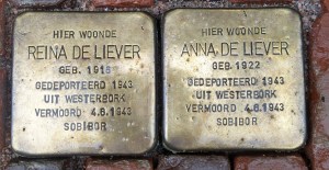 Deze afbeelding heeft een leeg alt-atribuut; de bestandsnaam is nijkerk-struikelstenen-de-liever.jpg